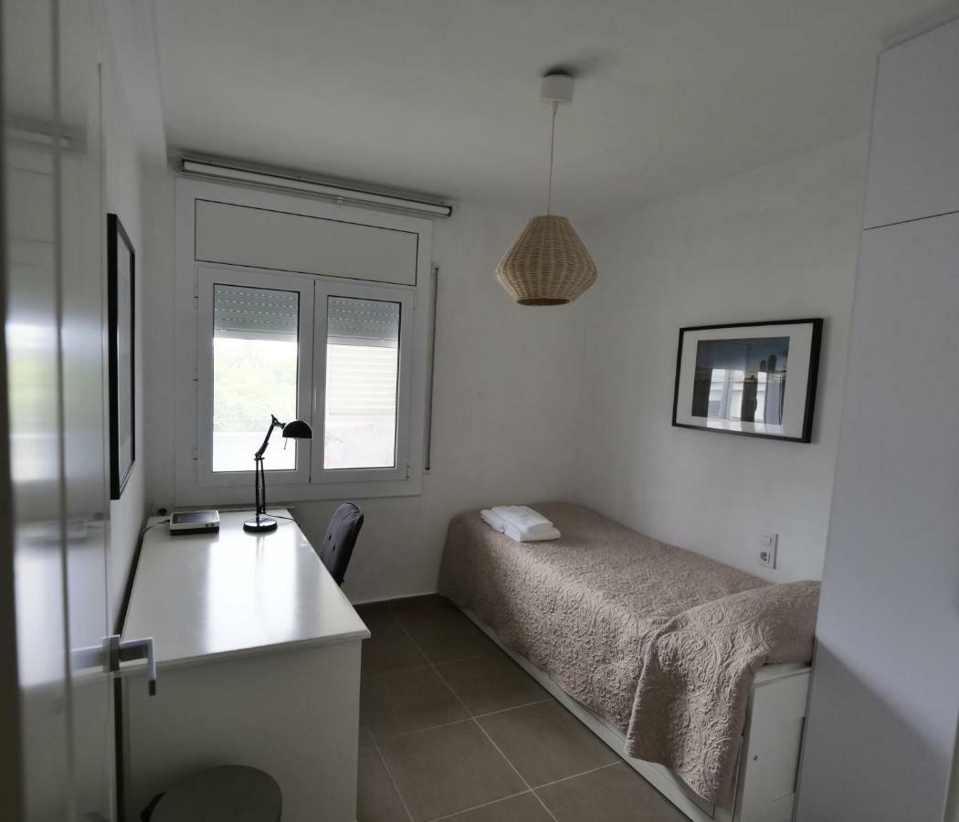 Apartamento Maraka Playa Castelldefels Esterno foto