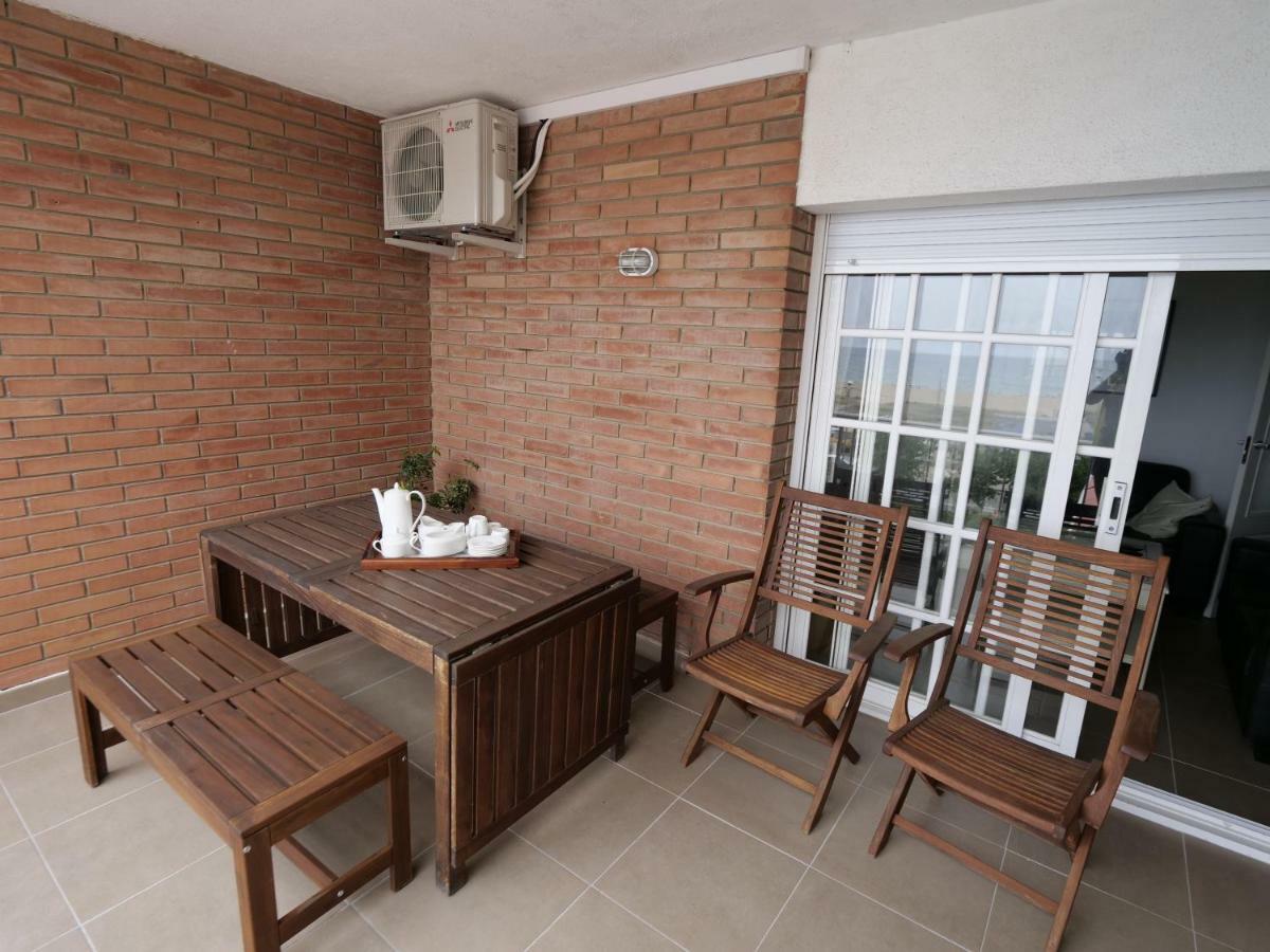 Apartamento Maraka Playa Castelldefels Esterno foto